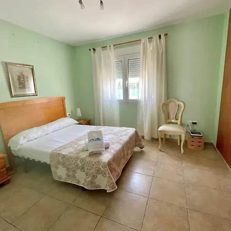 Lola Chalet